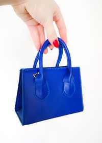 Mini niebieska torebka idealna wiosna lato
