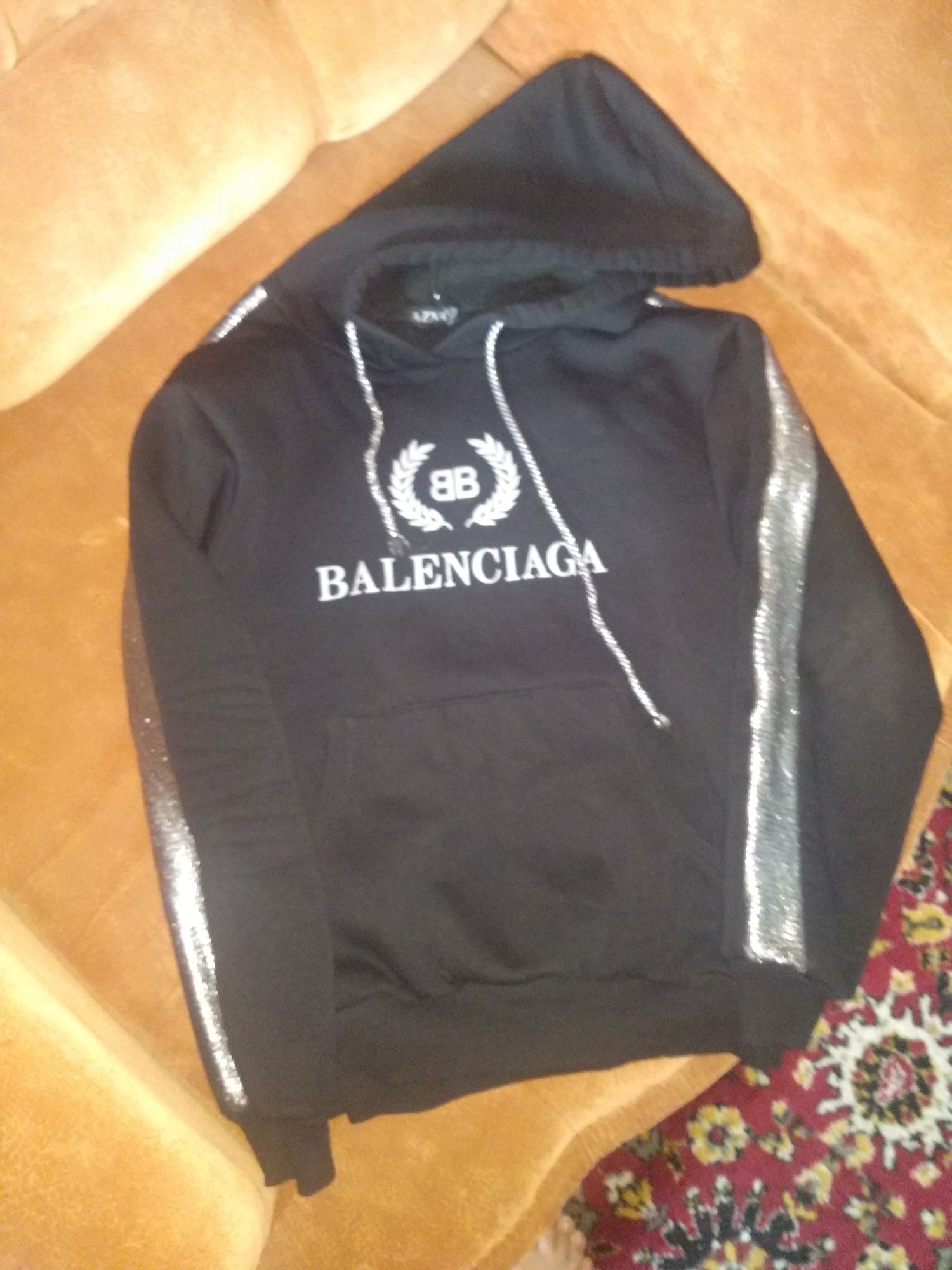 Хуги Balenciaga теплая