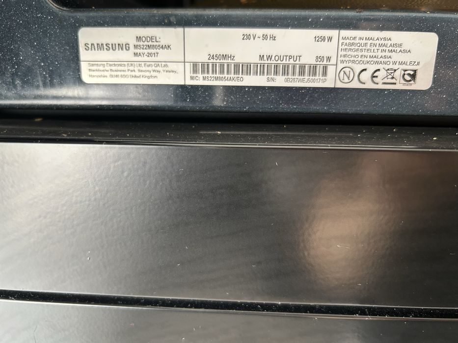 Srzedam kuchenkę mikrofalową do zabudowy