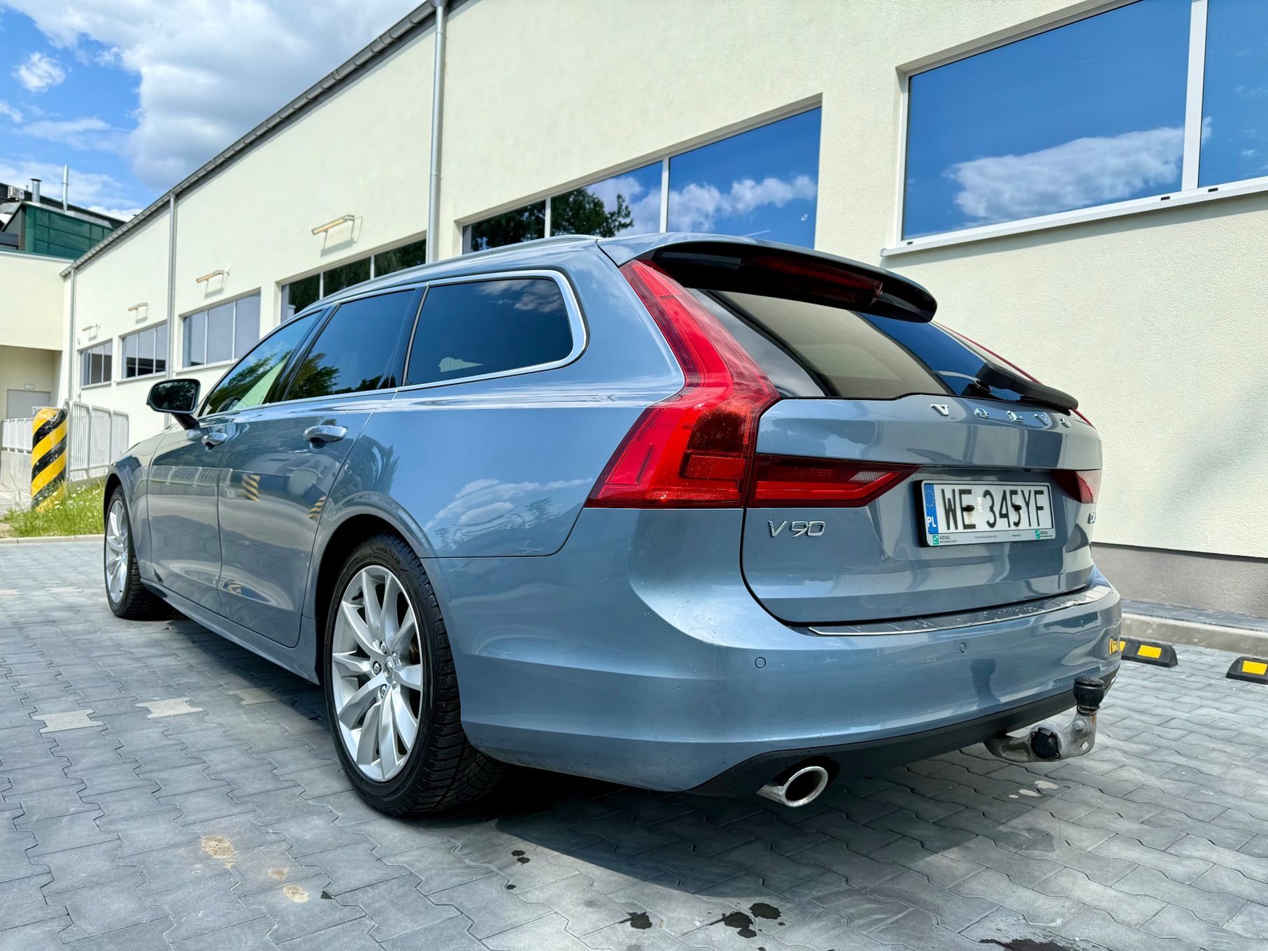 Volvo V90 Momentum Pro/AWD/Cena brutto*Hak/rej2020