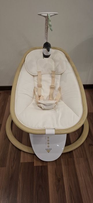 Elektryczna huśtawka bujaczek swoon hoop obrotowa Baby Moov
