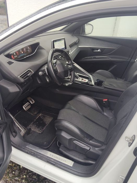 Peugeot 5008 1.5 Bluehdi 130cv GTline EAT8