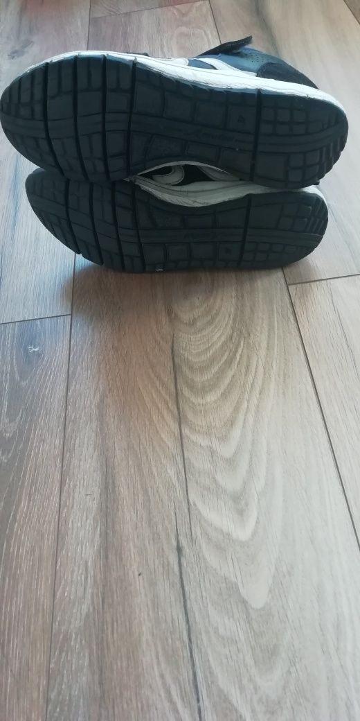 Buty jesienne Newfeel Protect 560 skórzane 37 (23,5cml