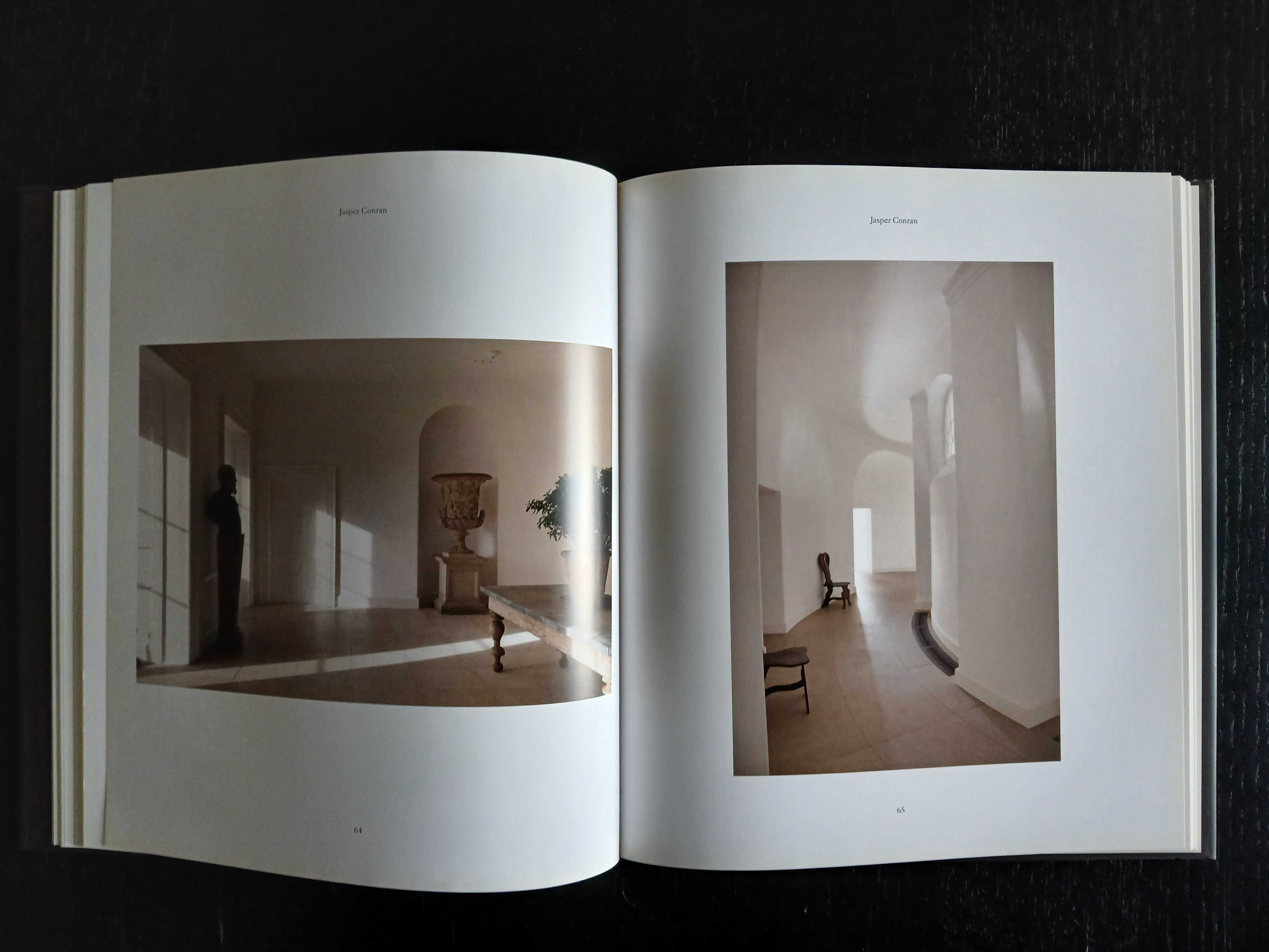 Livro "An English Room"