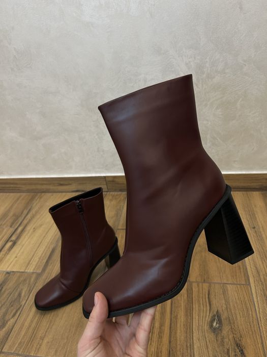 Черевики, ботильйони, жіноче взуття