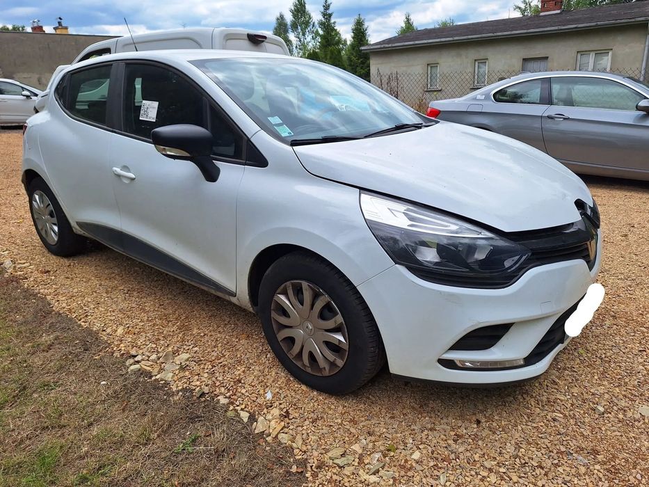 Renault Clio LIFT 1.2 benzyna lekko uszkodzone CLIO tylko 42tys km