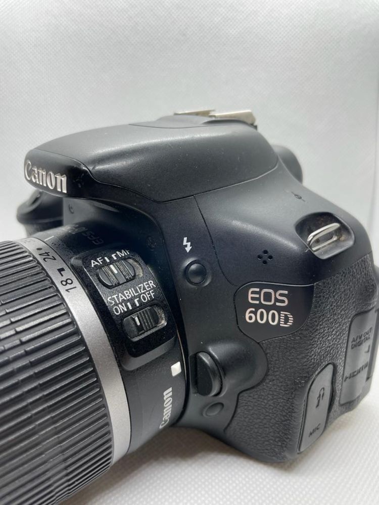 Canon EOS 600D (só corpo)