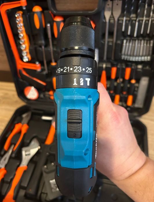 Ударний шуруповерт Макіта 24V 5AH з набором інструментів Makita