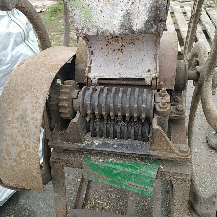 Січкарня ,для соломи та стебел кукурудзи ,виготовлення кормів,шредер