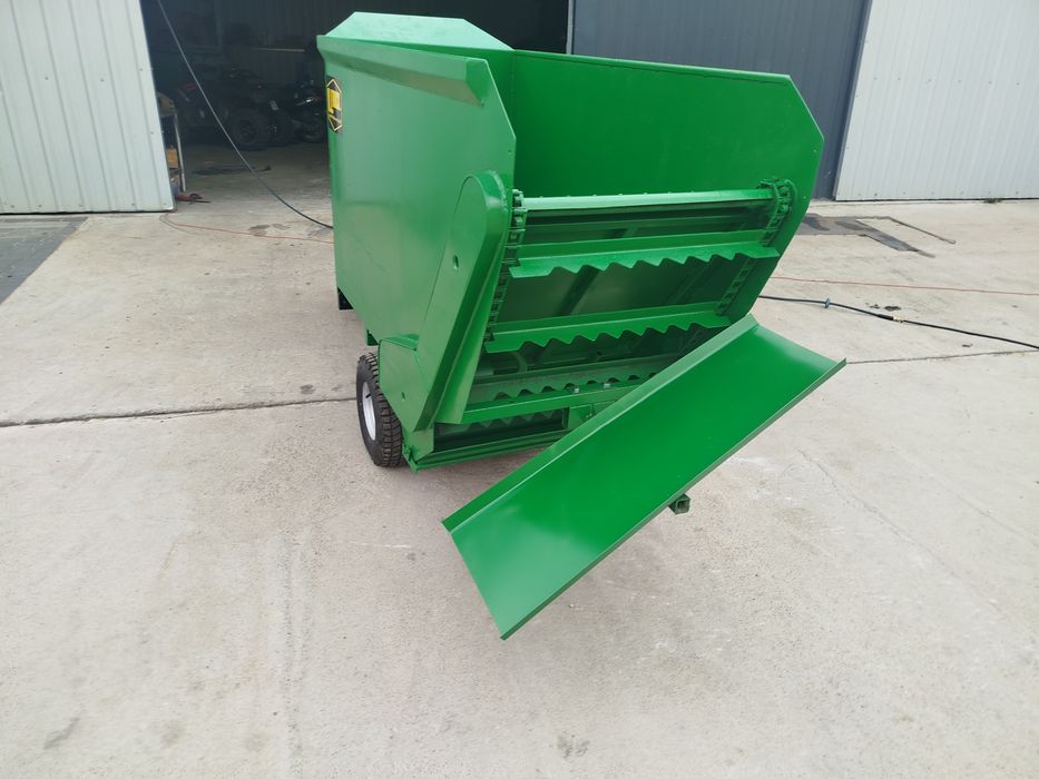 Mini paszowóz samojezdny kl truck lydersen