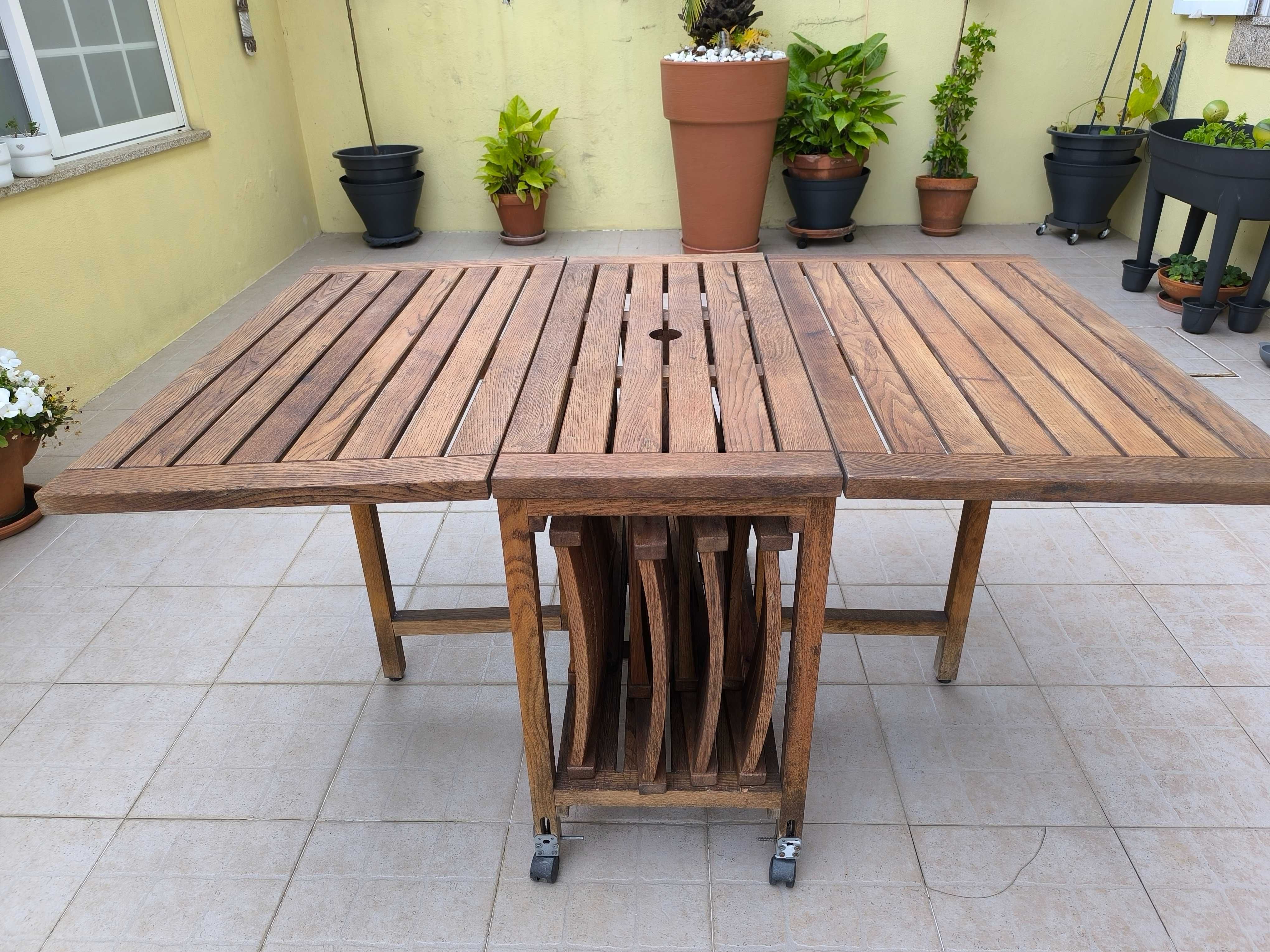 Conjunto de mesa e cadeiras de jardim/varanda