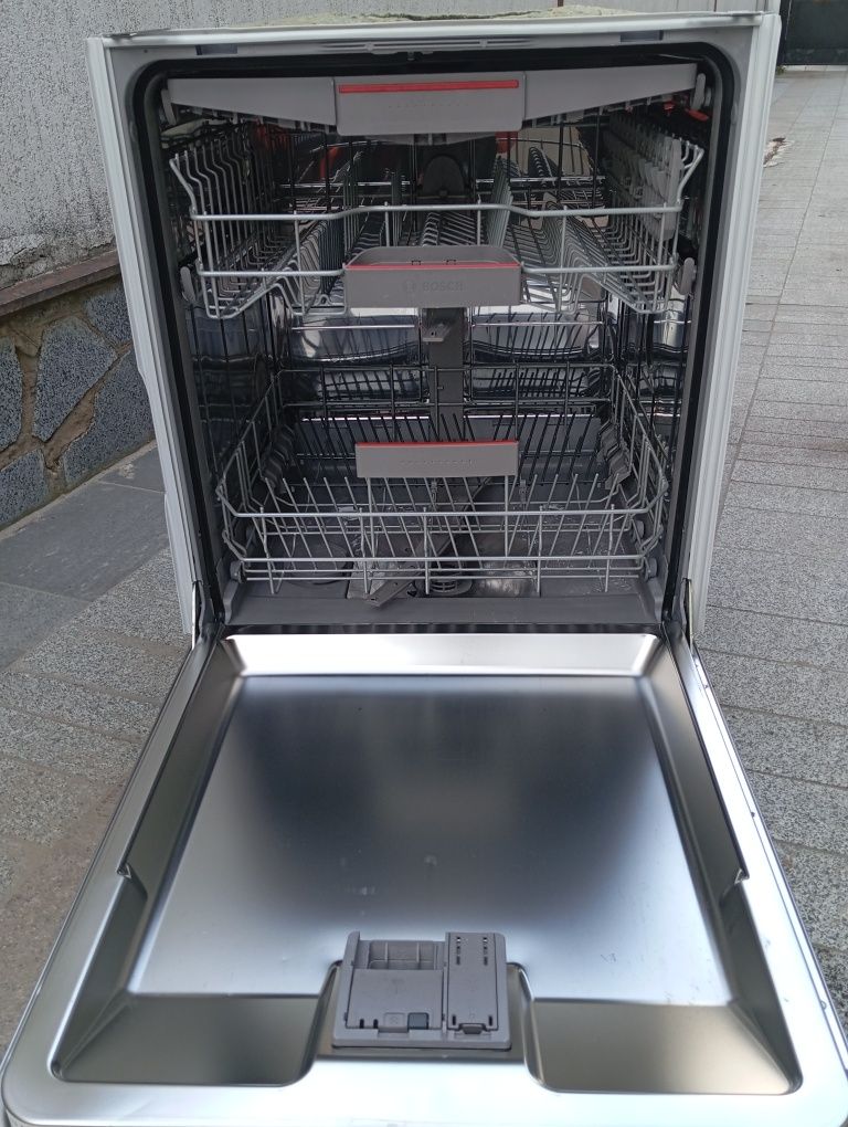 Посудомоечная машина Bosch 60см INVERTER A+++ 3 корзины из Германии