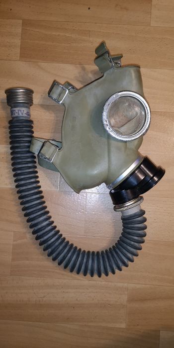 Maska przeciwgazowa typu słoń