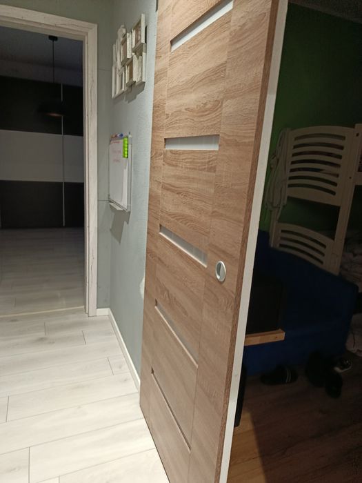 Sprzedam roczne drzwi wewnętrzne