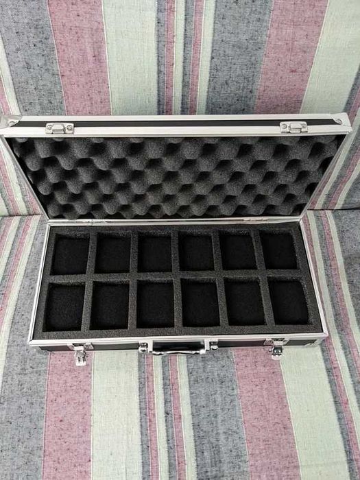 Mala de 12 Relógios - Portes incluídos