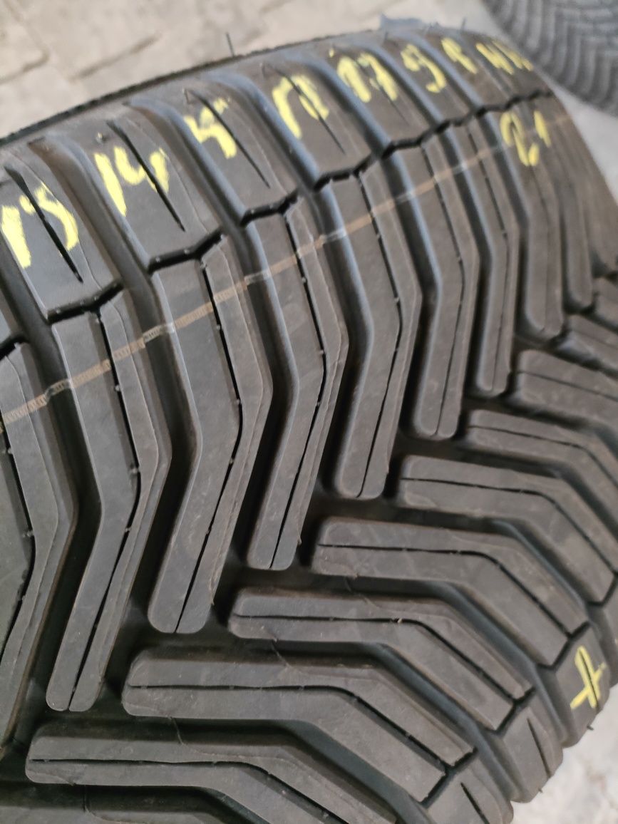 1x Michelin Crossclimate 215/45R17 91W XL 1 sztuka całoroczna
