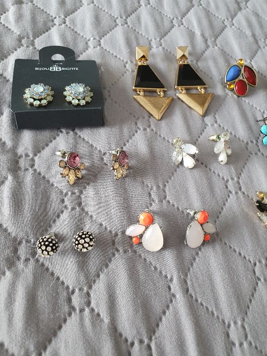 Conjunto de 9 pares de brincos