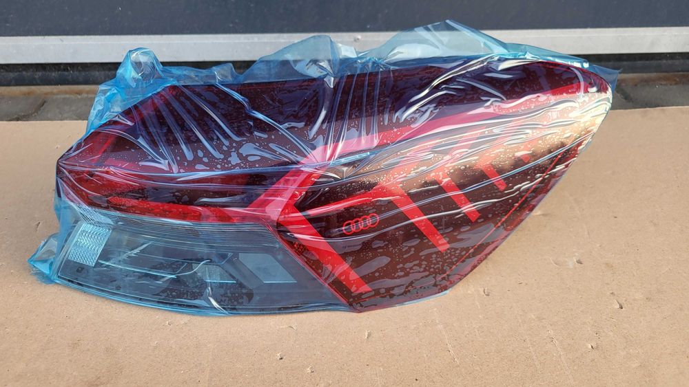Lampa tylna PRAWY TYŁ Audi Q4 E-Tron 89A L320688 Oryginał Europa NOWA