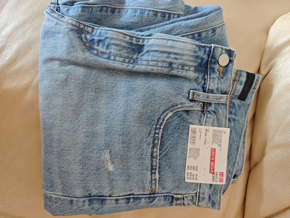 Джинси Uniqlo SLOUCH TAPERED ANKLE p 28
(433515)