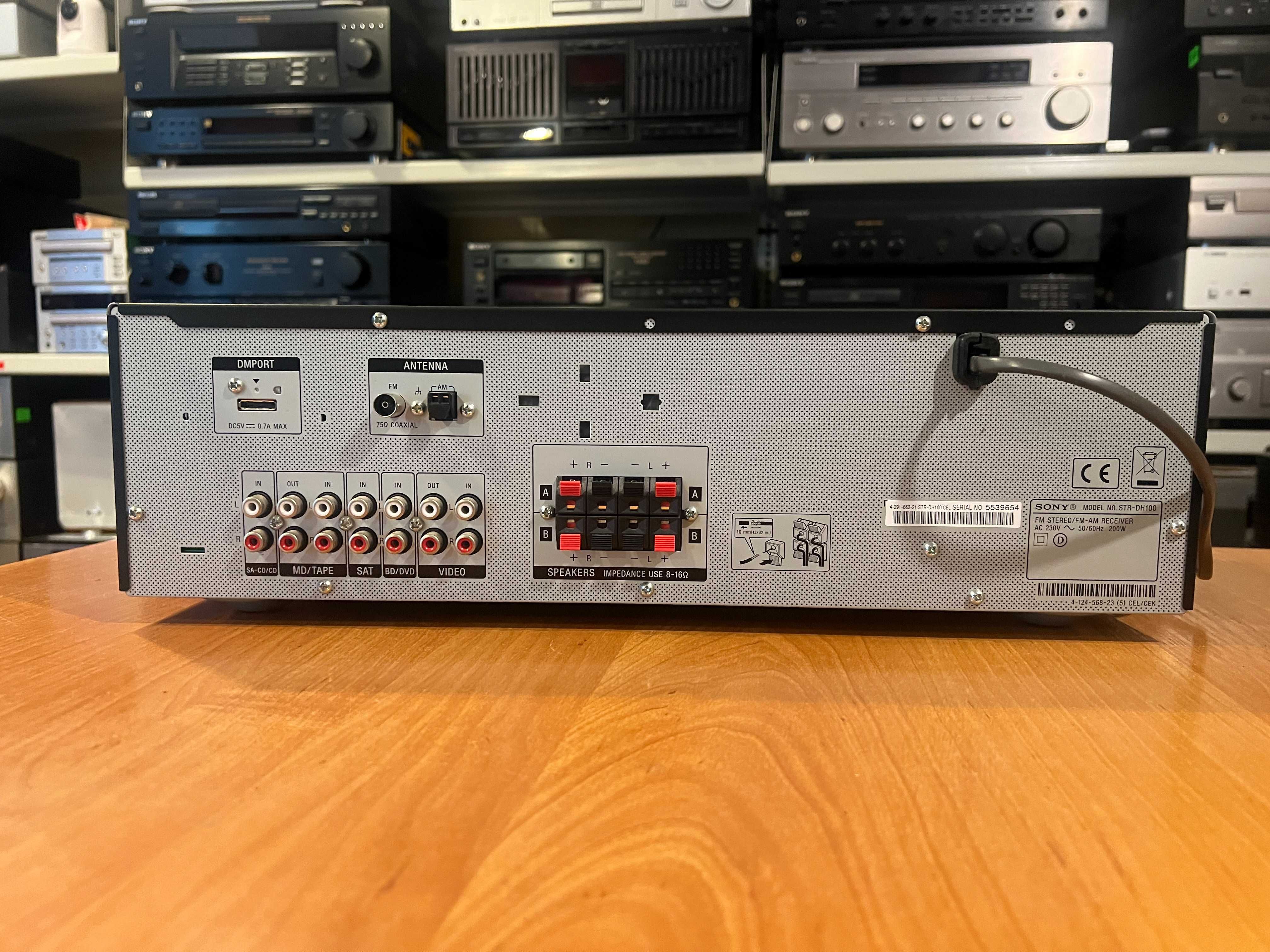Amplituner Sony STR-DH100 Audio Room