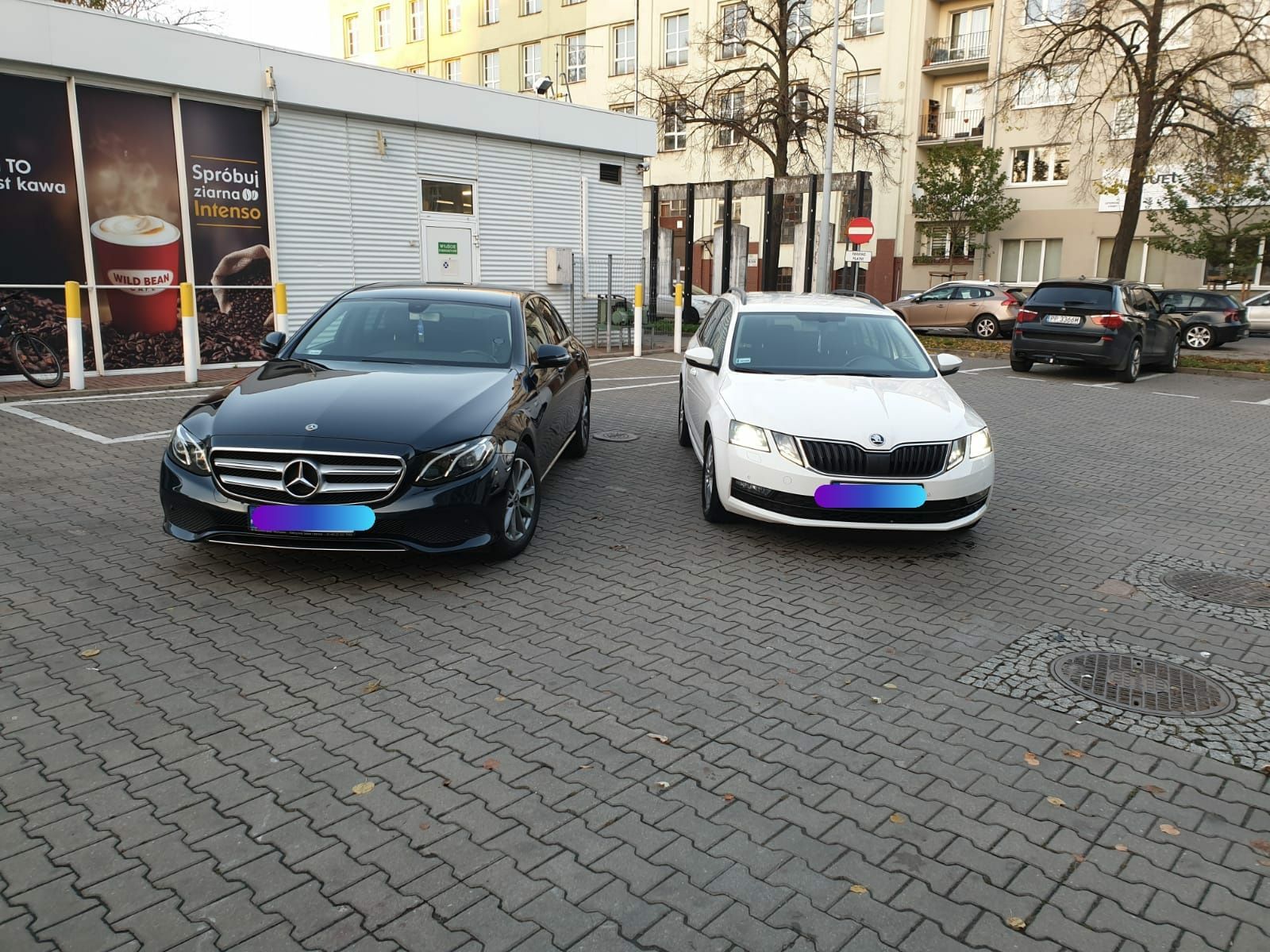 Wynajmę Mercedes E, Skoda Octavia