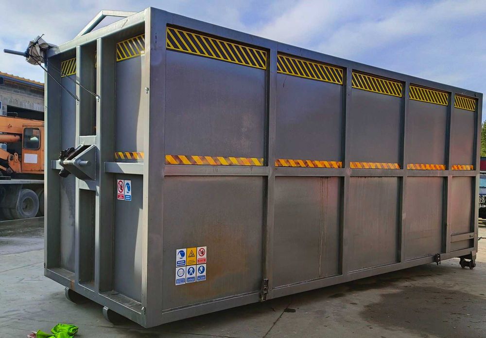 Kontener hakowy z podłoga ruchoma na biomase i pellet