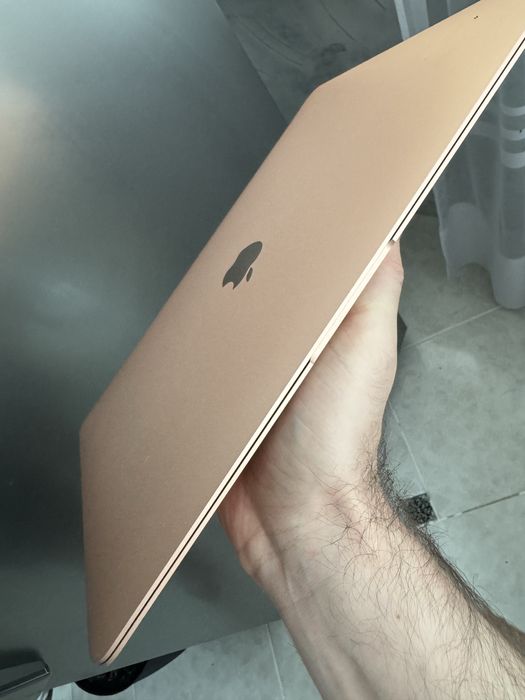 Macbook air 13” 2020 i3 8gb 256