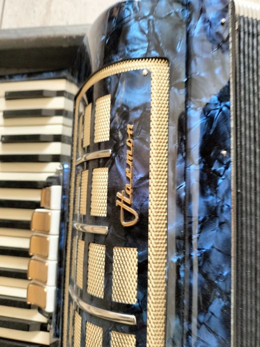 Sprzedam akordeon 80 bas