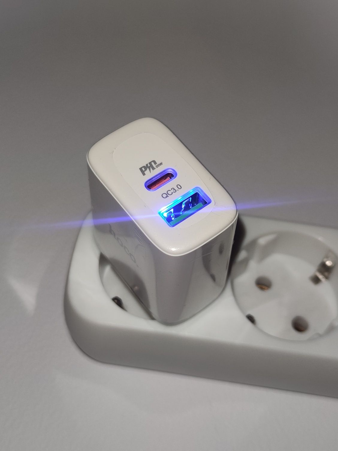 Швидка зарядка quick charge USB 18W PD 20W для iPhone айфон