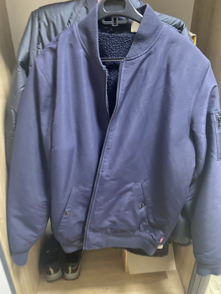 Куртка бомбер Levis