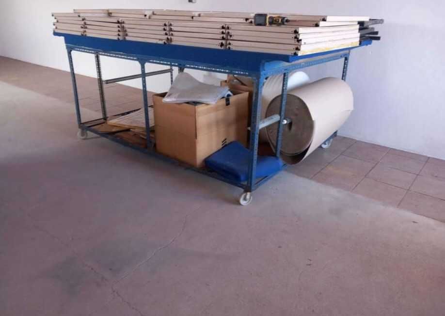 Mesa de trabalho para embalamento