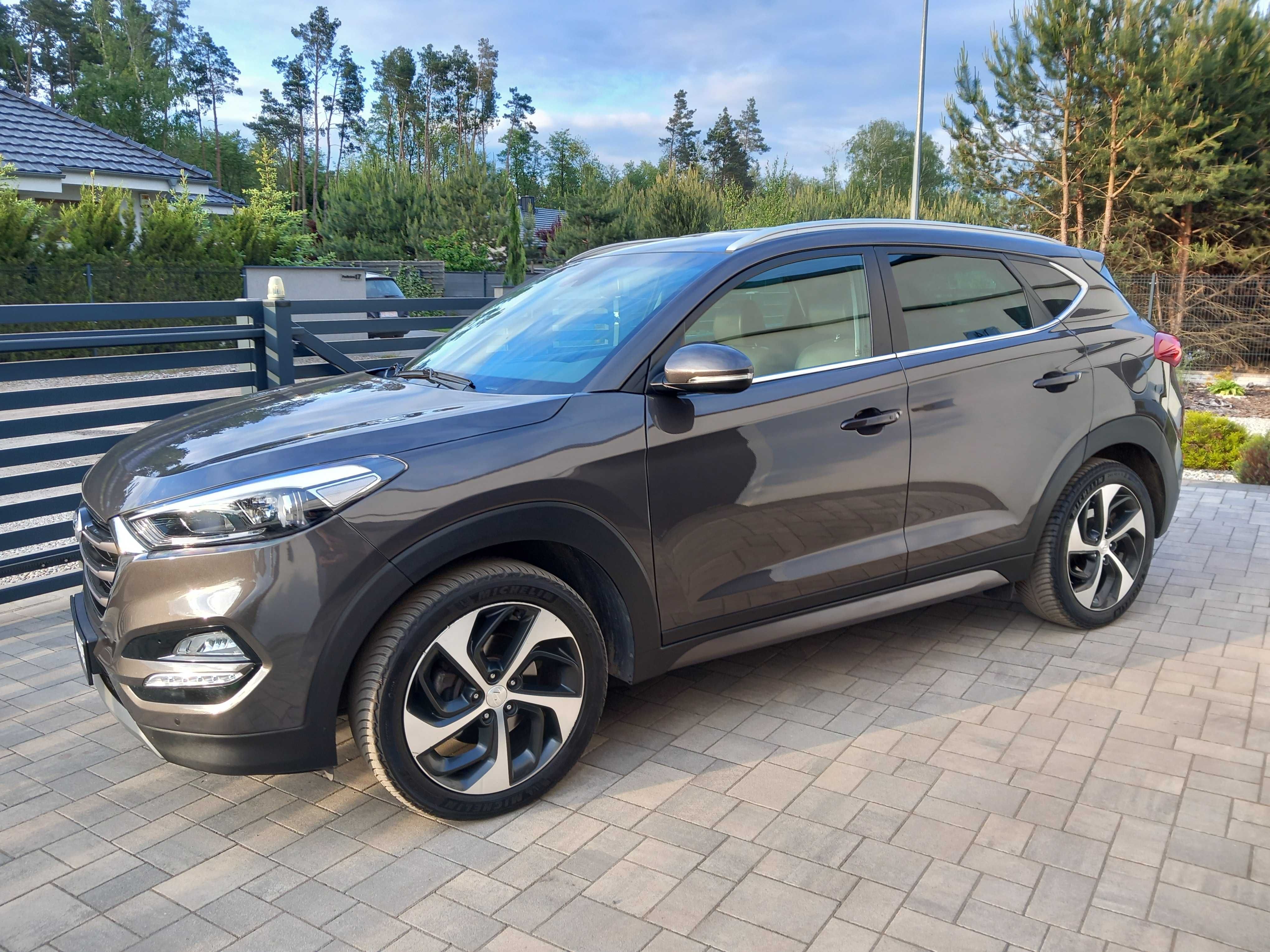 Hyundai Tucson 1.7 CRDI Automat 141 KM