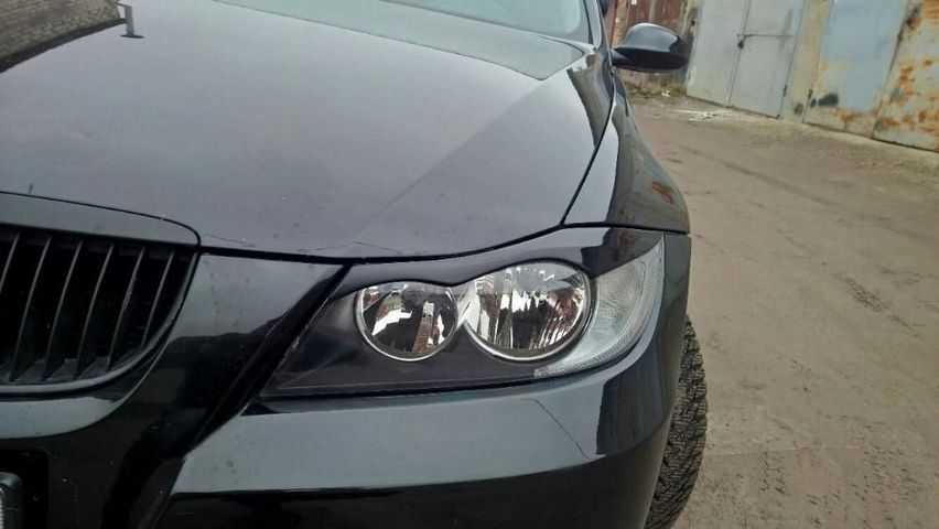 Bmw e90 спойлер, козырек, ресницы, реснички, накладка бмв е90