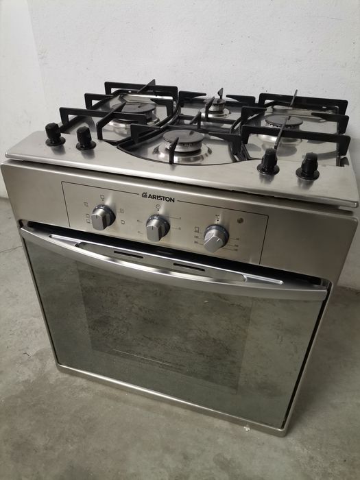 Forno e placa Ariston