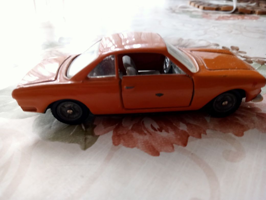 Модель авто машинки СССР 1/43 Fiat-Siata 1500