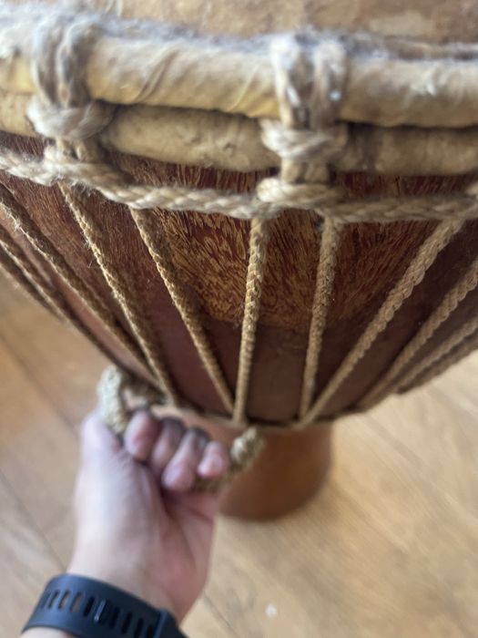 Djambe grande 36cm diametro pele e madeira