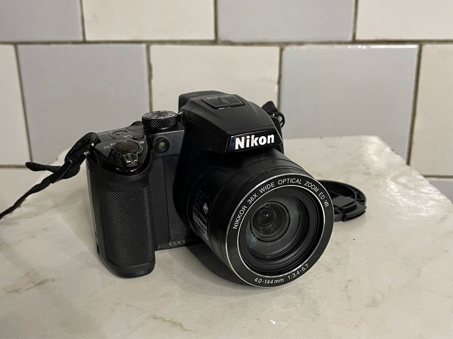 Nikon Coolpix P500