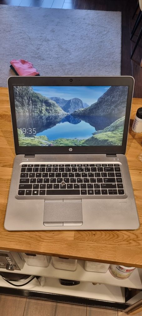 Laptop hp elitebook 745 G4