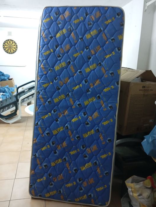 Vendo 2 colchões