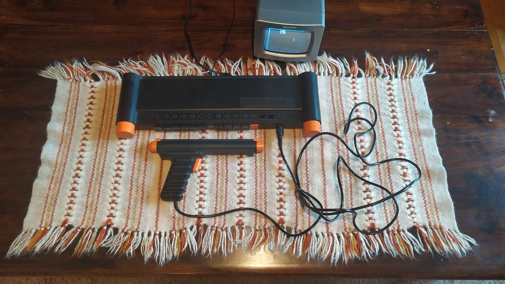 Elwro Ameprod TVG-10 # Atari # Commodore # Nintendo # Amiga