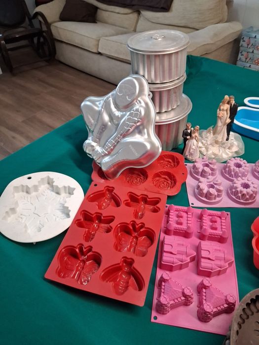 Várias formas para bolos