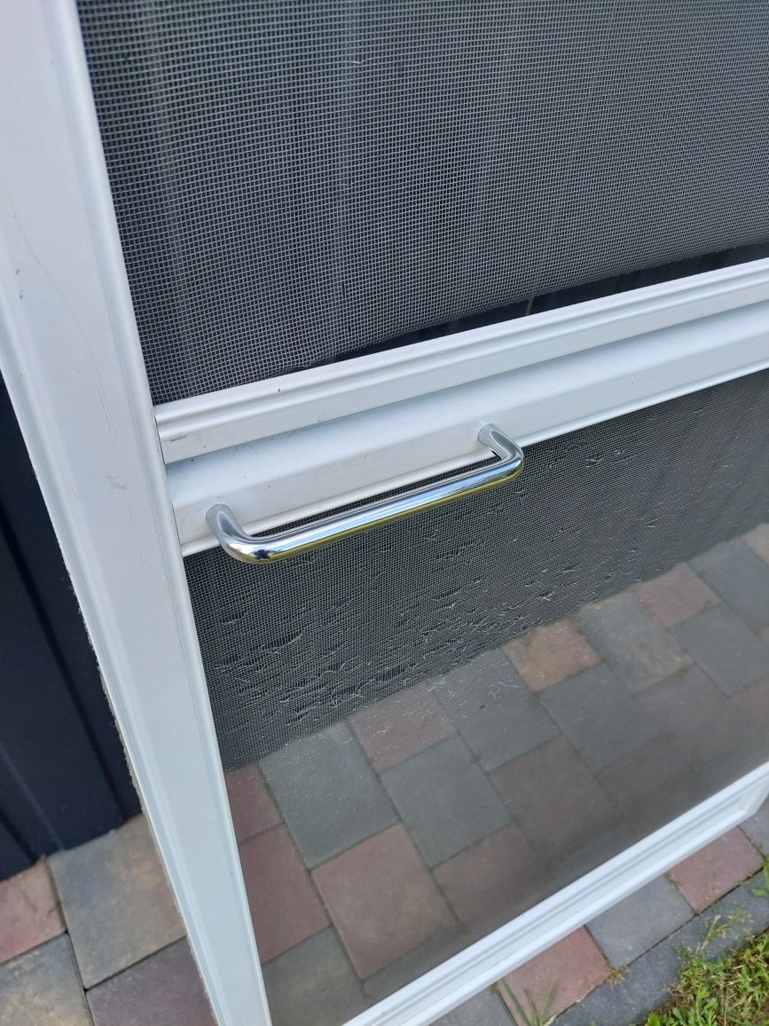 Moskitiera aluminiowa drzwiowa