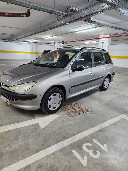 206 SW 1.4 Hdi ano 2003 como nova Aceito retoma