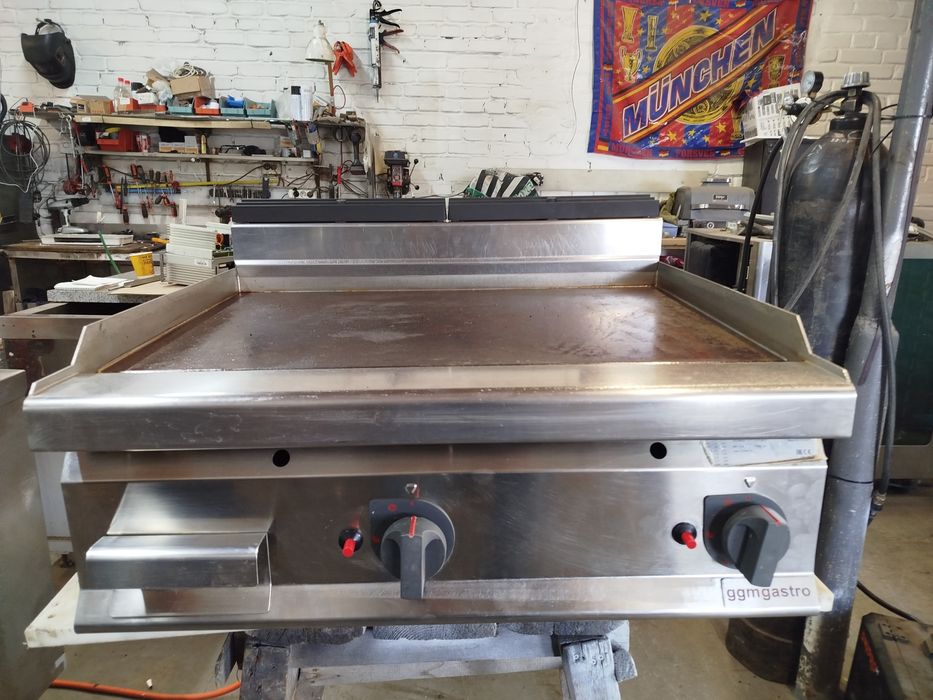 Газова жарочна поверхня ,плоский гріль