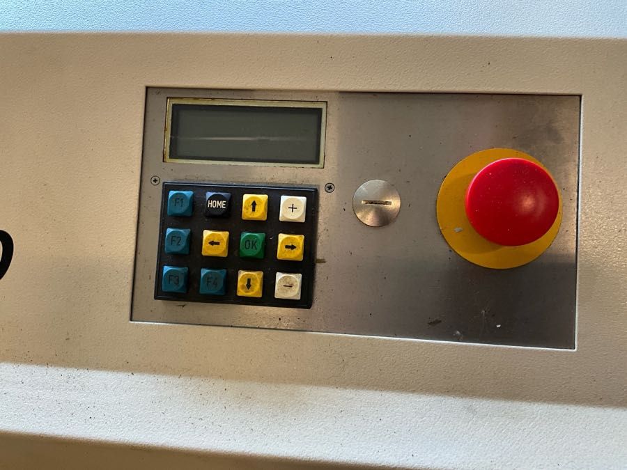 Podajnik do prętów Sameca Multisam 2000 do tokarki CNC