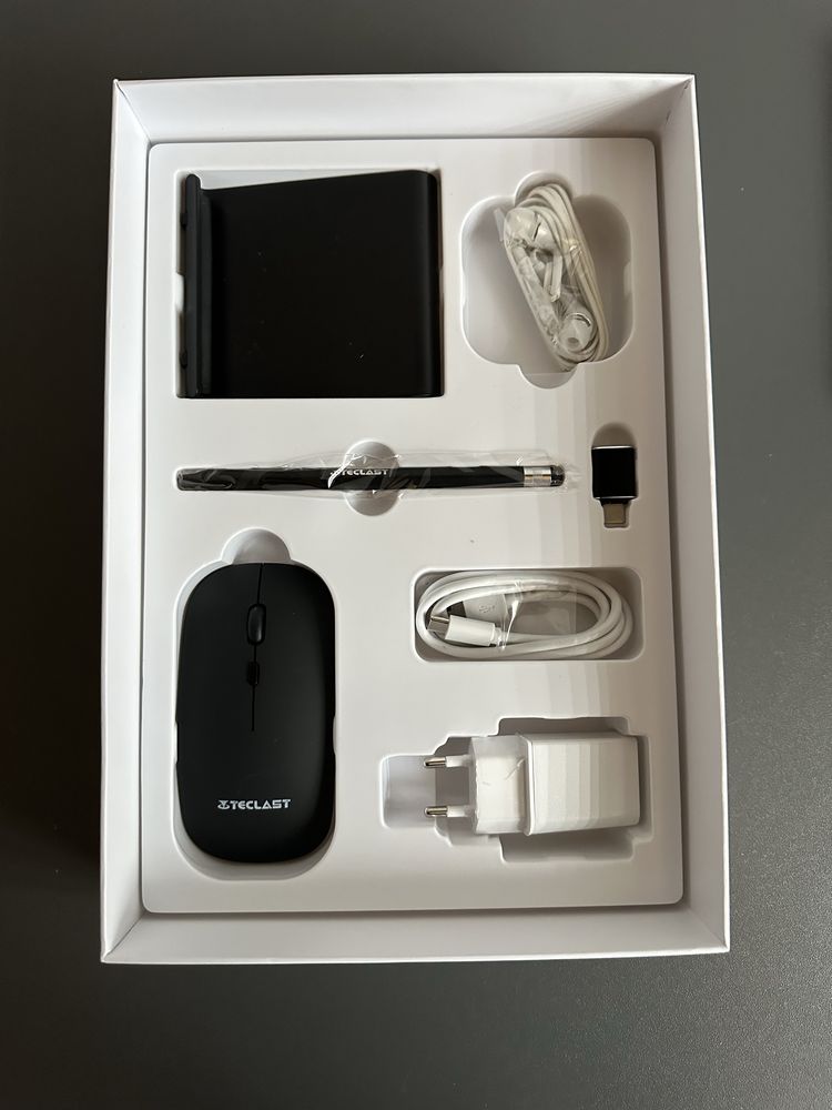 Планшет Teclast p30t новий