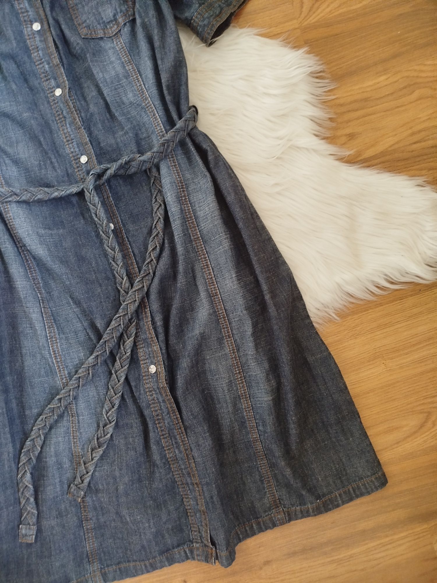 Victoria sukienka szmizjerka rozpinana granatowa dżinsowa jeans dress