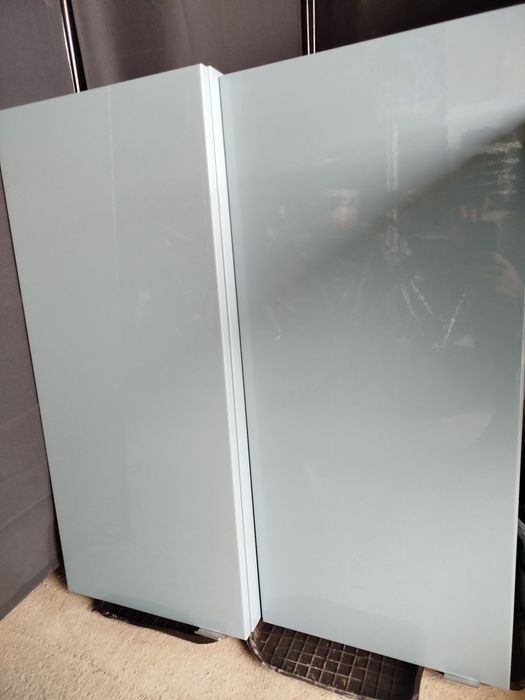 Sprzedam komplet 4szafek lazienkowych