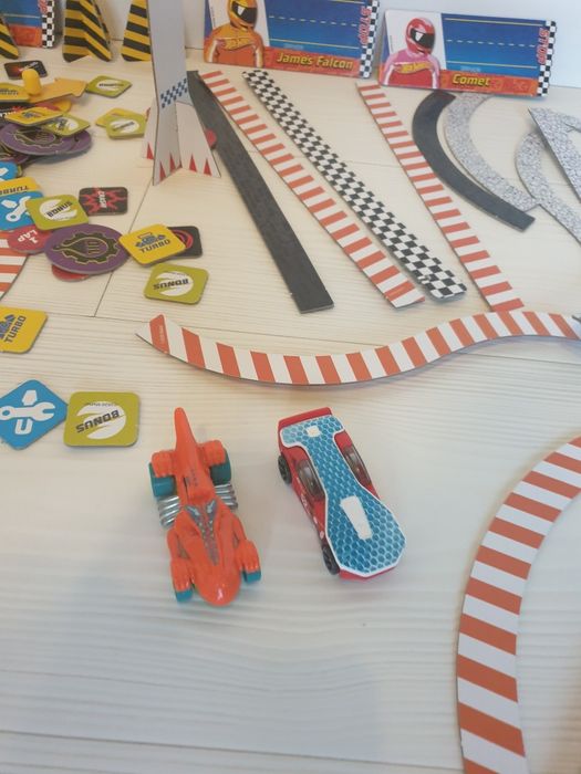 Gra.tor hotwheels super race game