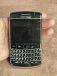 Stary telefon komórkowy BlackBerry z guzikami 142